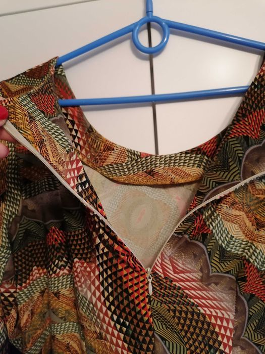 Nieużywana sukienka damska r 42.