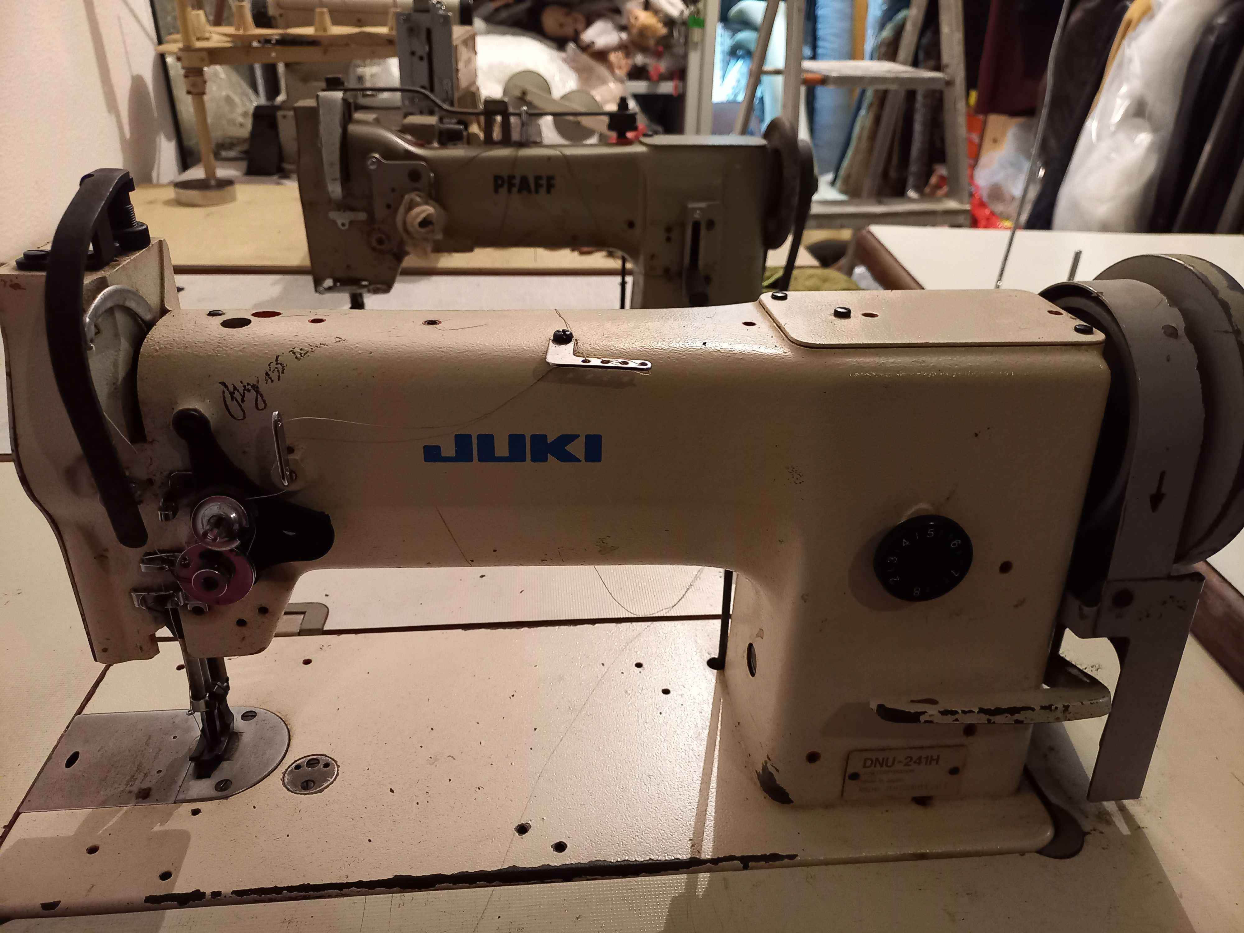 Maquina de coser peles triplo arrasto, vendo para desocupar espaço