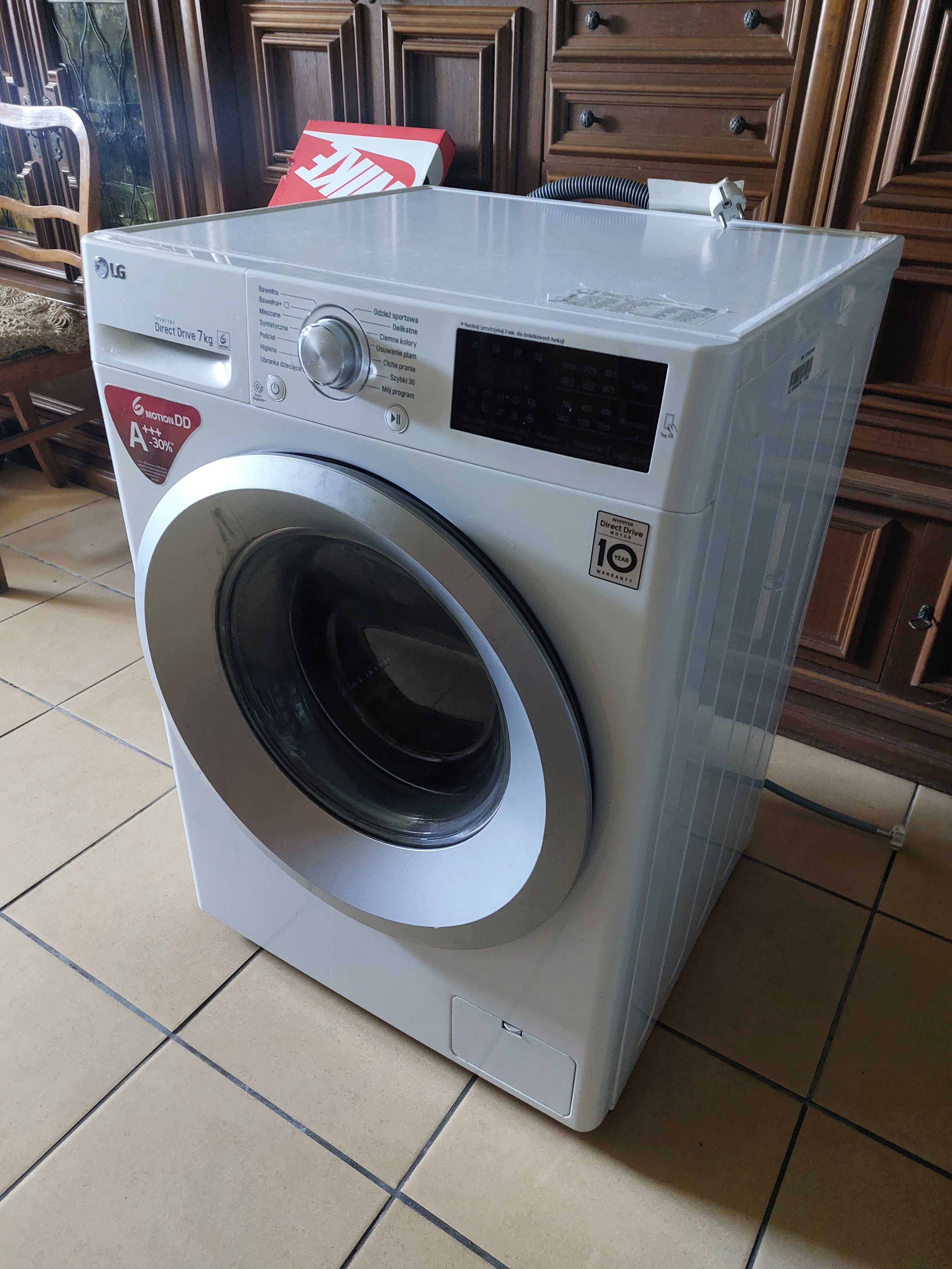 Pralka LG F2J5QN4W
