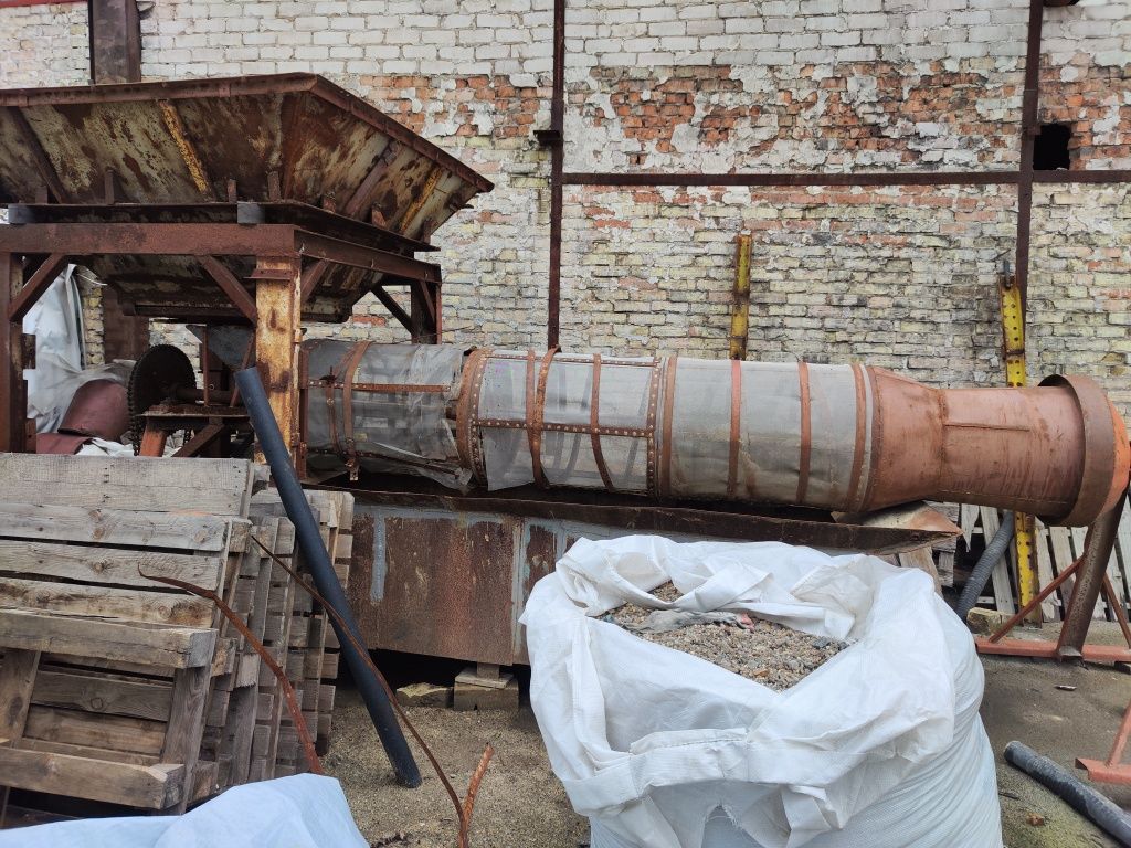Продажа оборудования : станок для резки камня ,  мойка песка  пес грох