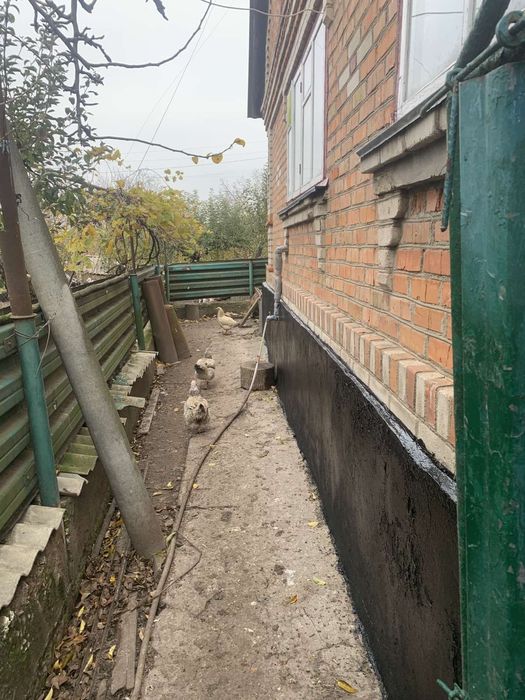 Будинок в селі Байківка-заходь та живи..