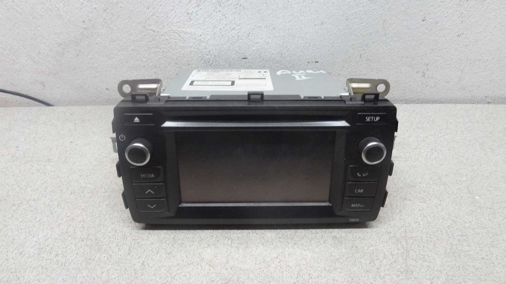 Toyota auris II 12-15 radio cd nawigacja 86140_02030