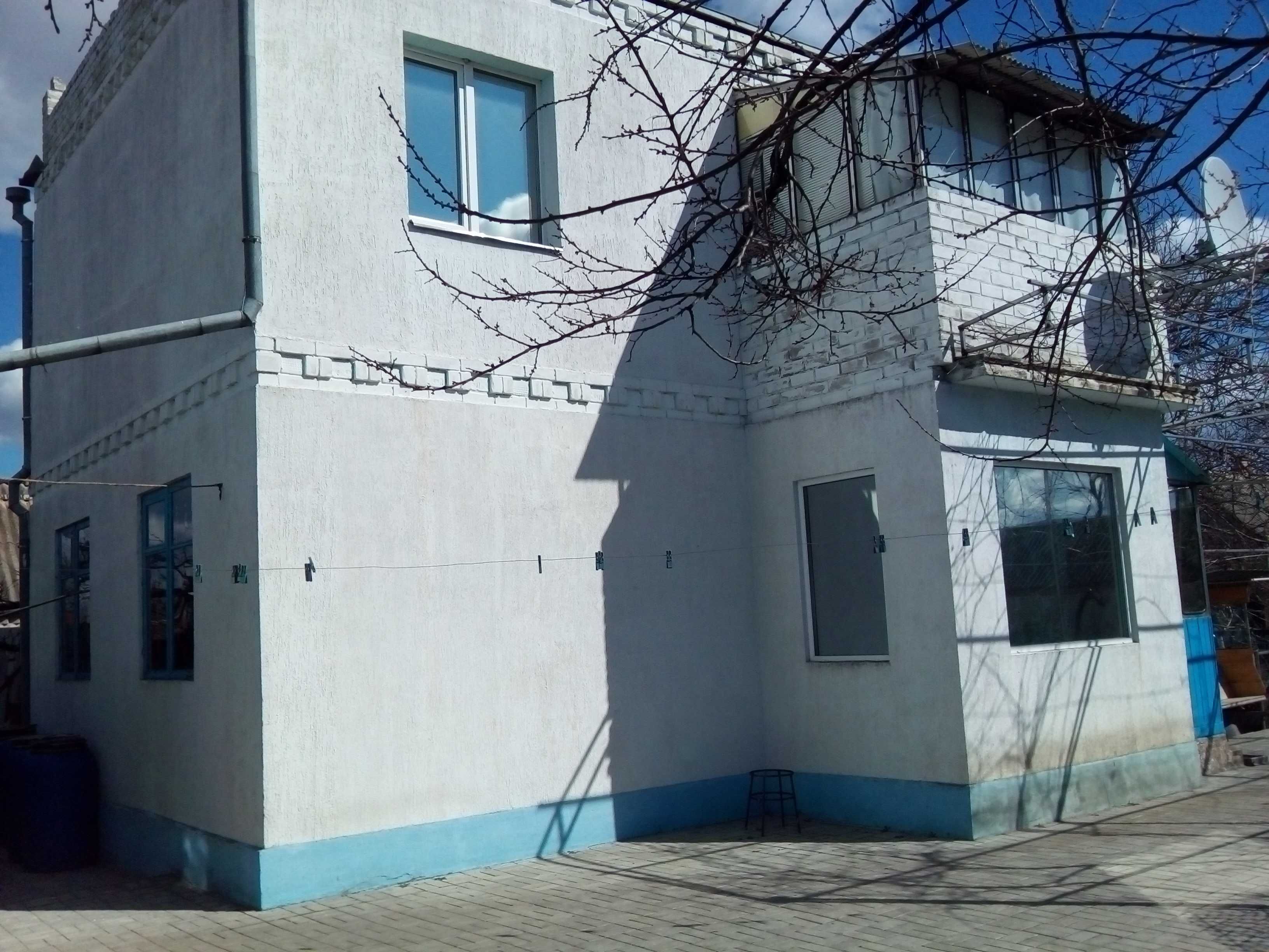 Орловщина добротный двухэтажный дом с большим земельным участком
