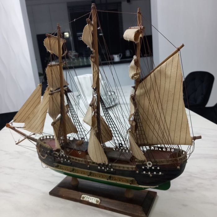 Model drewniany okrętu