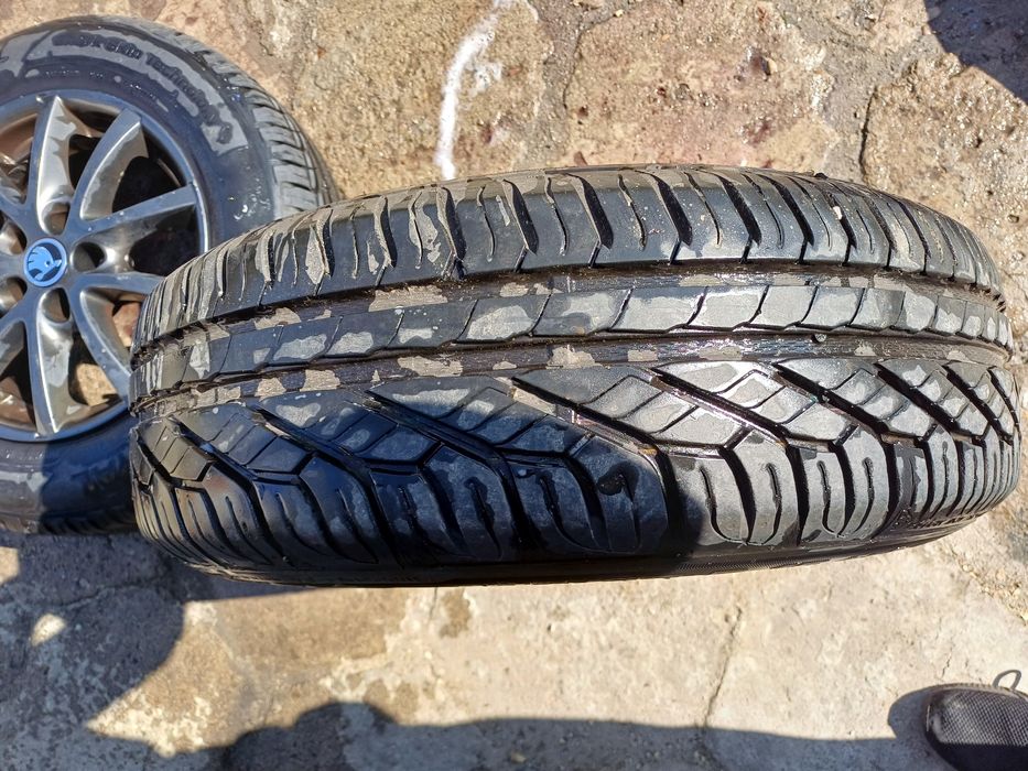 Opony z felgami 4 sztuki