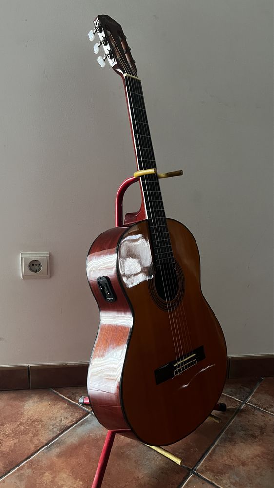 Fender CG - 11 E NAT