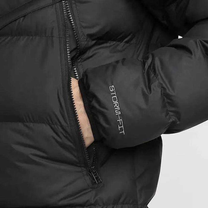 Пуховик Nike Storm-Fit Найк