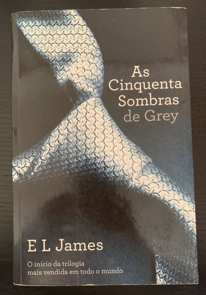 Livro "Às cinquenta sombras de Grey"