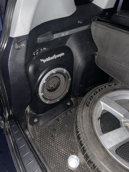 Mitsubishi Outlander 3.0 гаражне зберігання