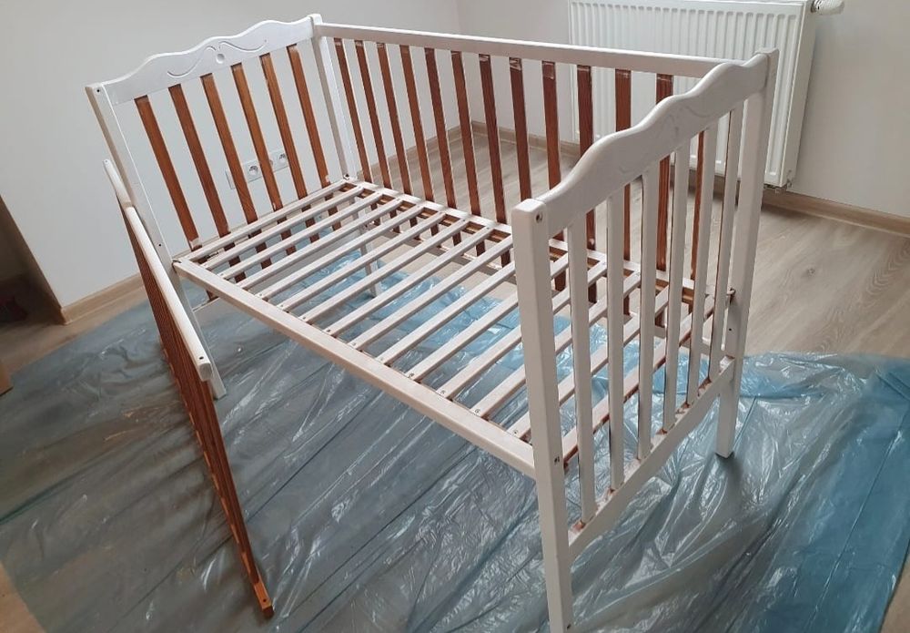 Łóżeczko drewniane