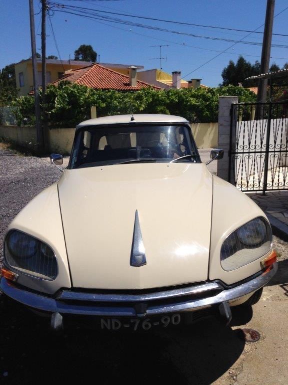 Citroën DS 19. ( Boca de Sapo ) .