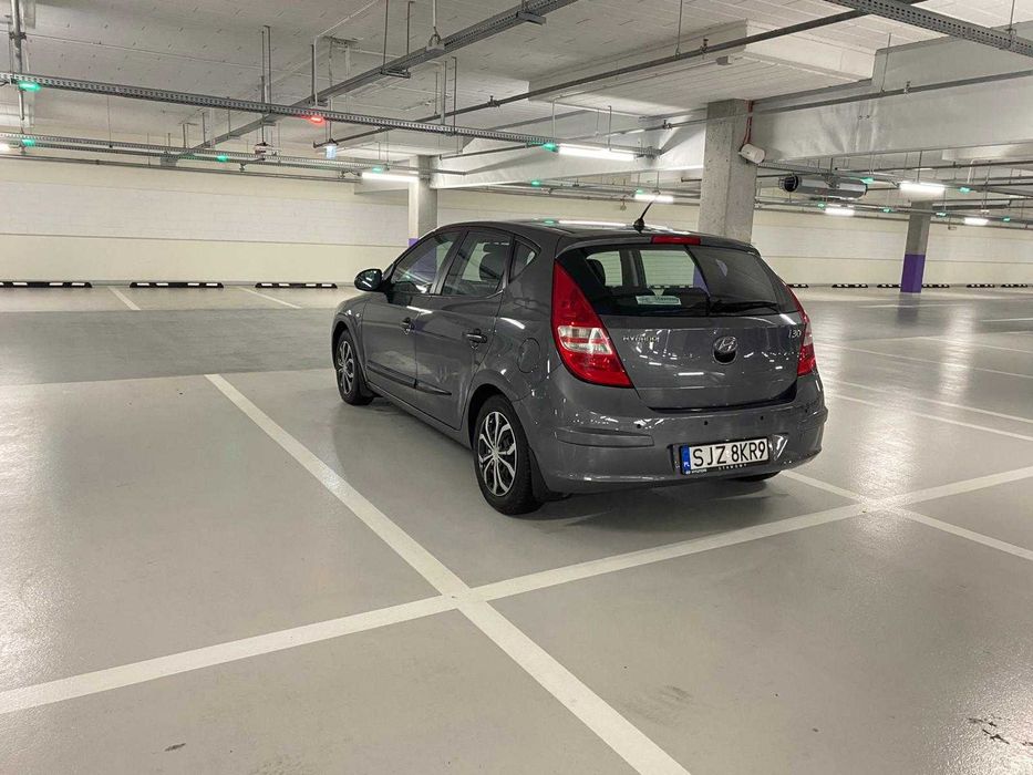 Hyundai i30 1.4 benzyna • 2009 • Salon PL •  Opony całoroczne 2024