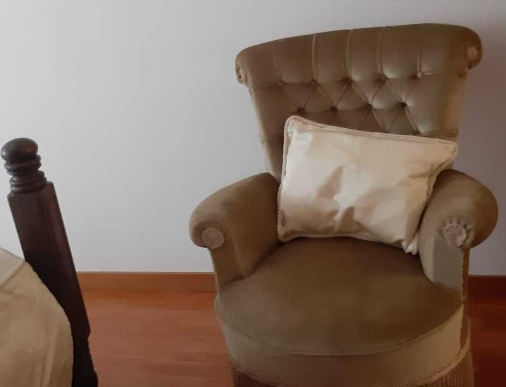 Alugo quarto em Braga a menina estudante