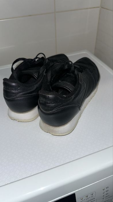 Кросівки жіночі REEBOK