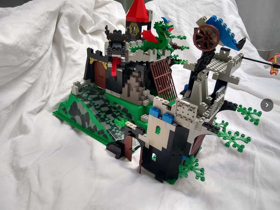 +50 zdjęć - Przebudowany Zamek Smoka 6082 LEGO Castle Forteca Rycerze
