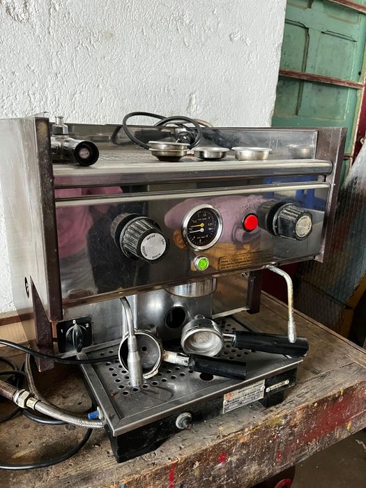 Vendo maquina de café profissional