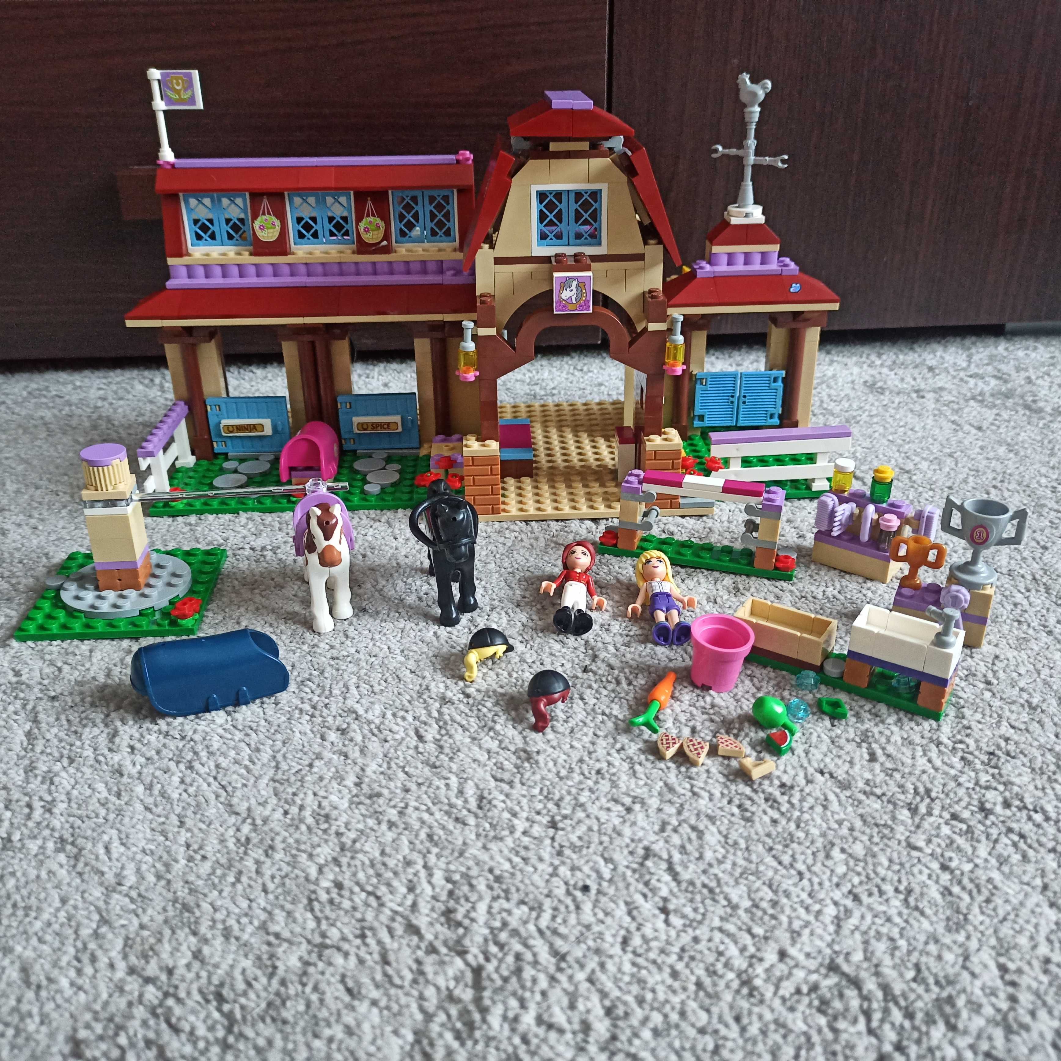 LEGO 41126 friends Klub jeździecki Heartlake kompletny