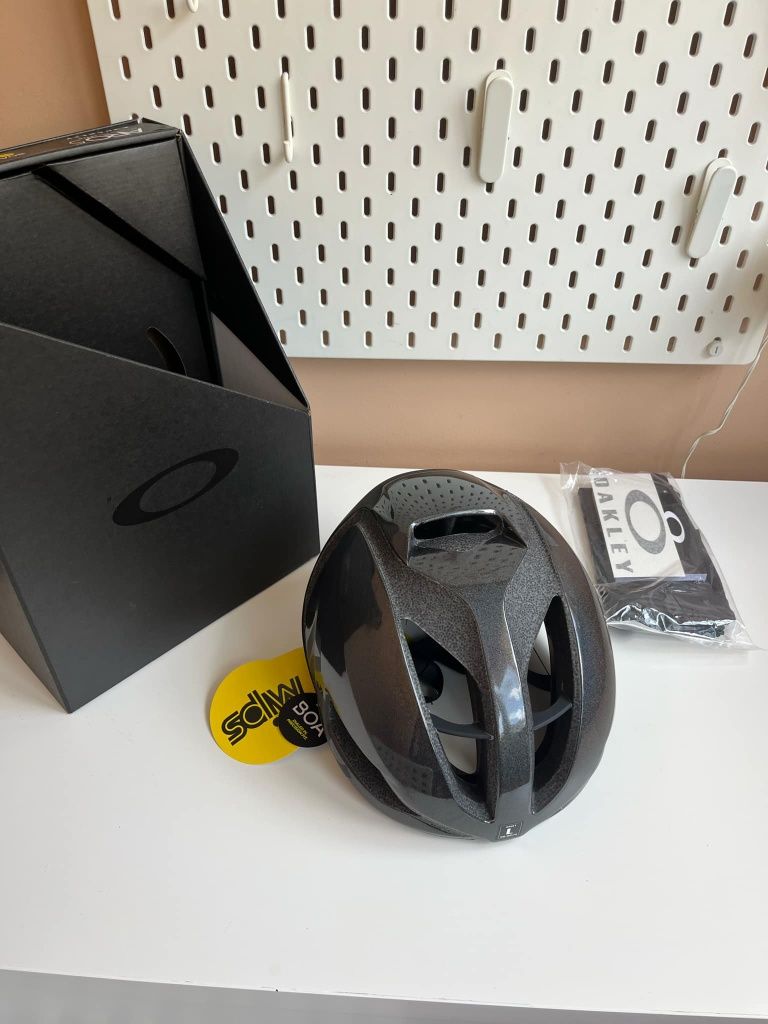 Велошолом Oakley ARO5 MIPS Helmet Black L (56-60cm) Велосипедний шолом