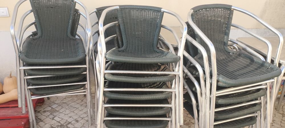 Mesas e Cadeiras de Esplanada