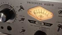 Przedwzmacniacz mikrofonowy Universal Audio 710 Twin-Finity