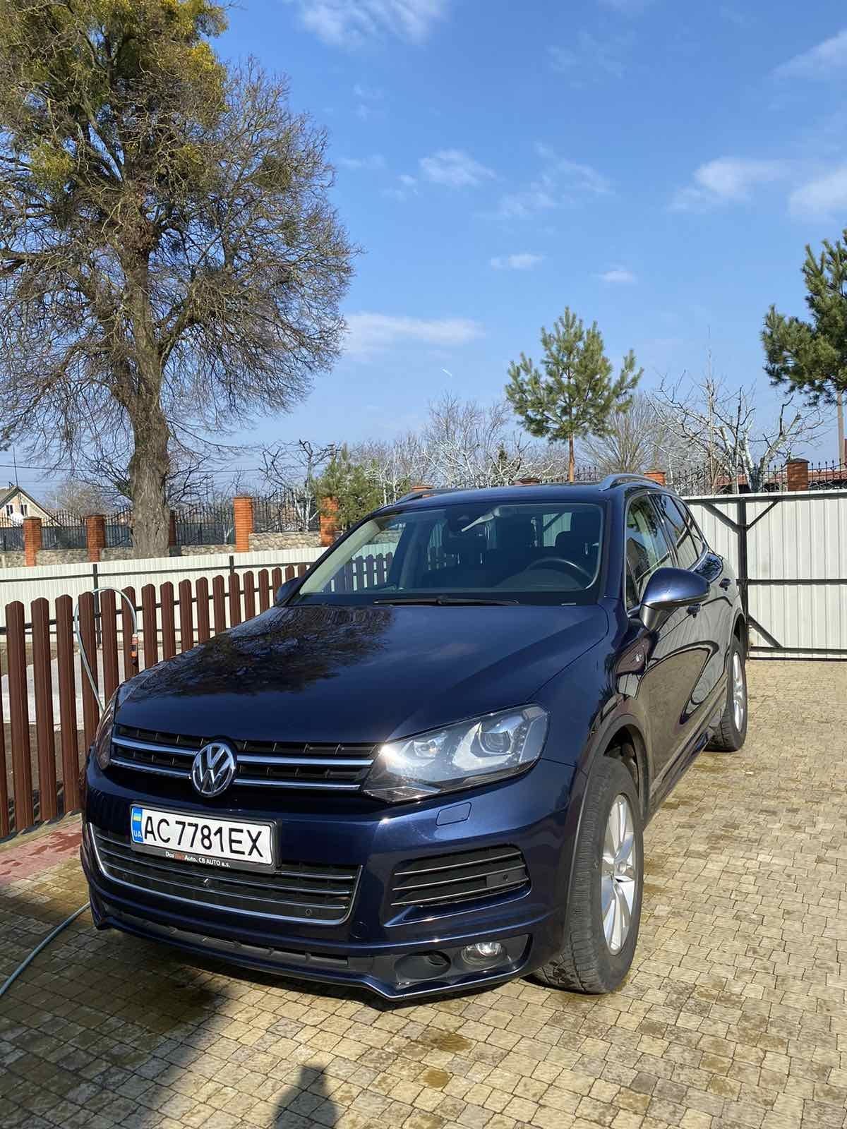 Продам авто Volkswagen Touareg R-LINE 2014