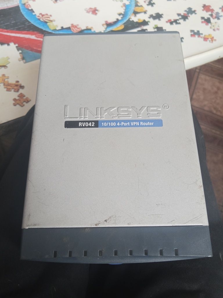 RV042 Dual WAN VPN Router