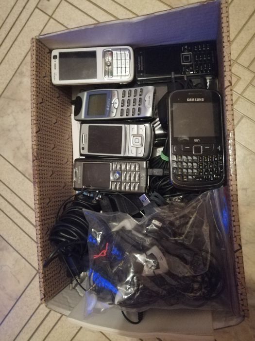 GSM telefony zestaw Nokia Sony Samsung