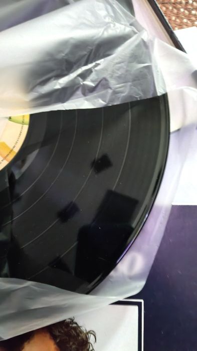 José Afonso caixa 3lps discos como novos
José Afonso selado
50€
Novo e