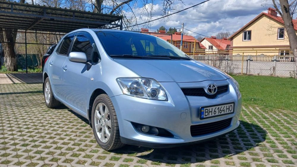 Продам Toyota 2007