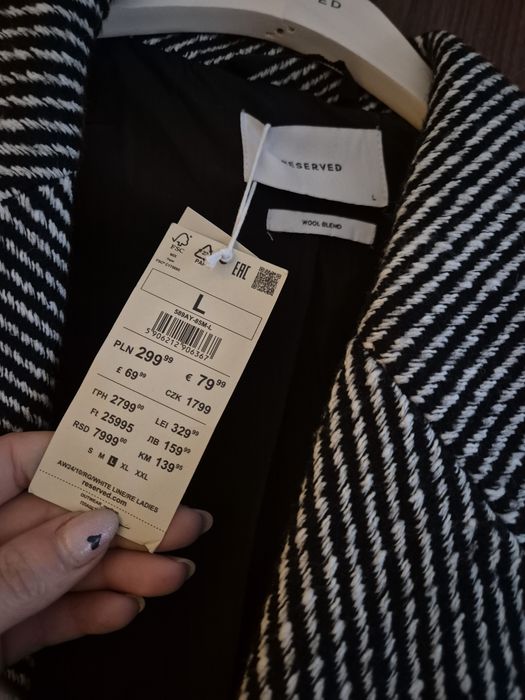 Płaszcz  nowy z metką rozmiar L jest boski