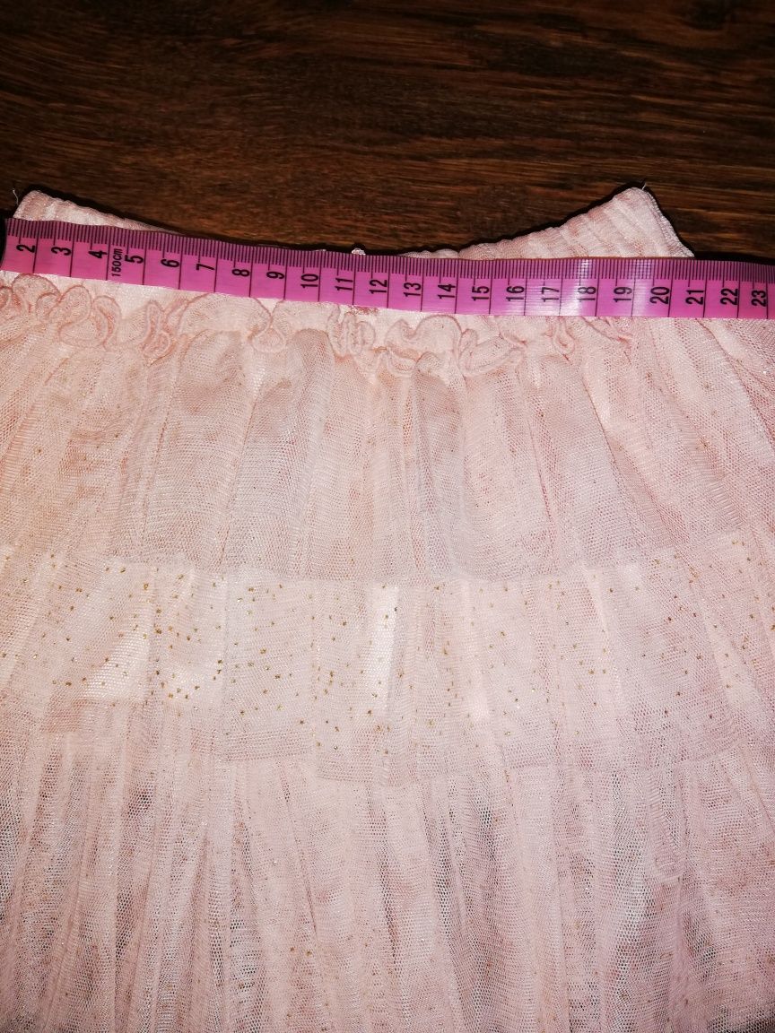 Spódniczka tiulowa różowa z falbankami firmy baby