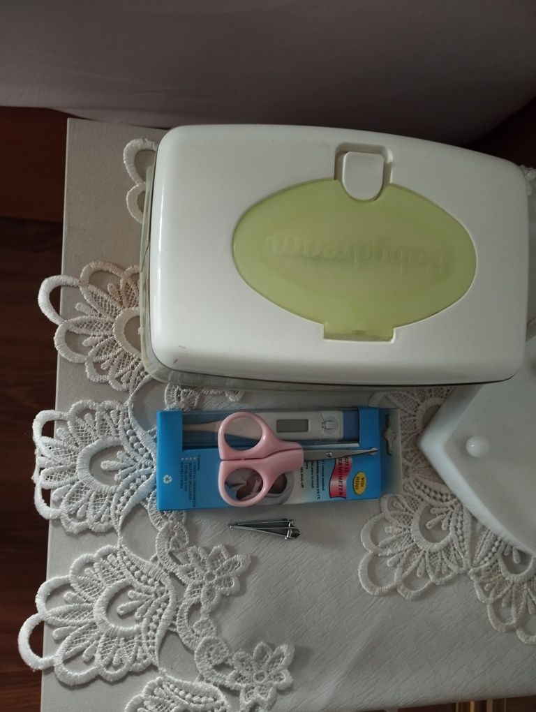 Torba ,przybornik ,nożyczki do paznokci