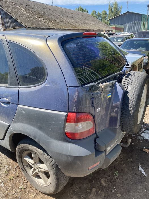 Розборка рено сценік 4/4 запчастини на повнопривідний сценік шрот рено