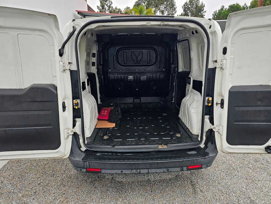 Fiat Doblo 1.3Mj 90Cv C/Iva 01/2011