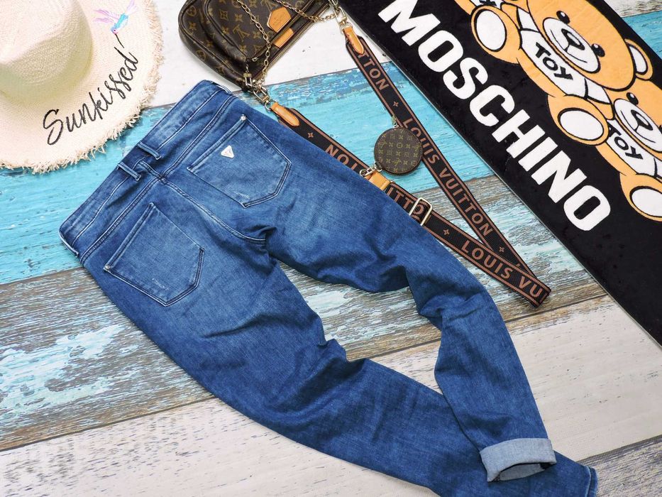 Guess Oryginalne rurki jeans dziury r 27