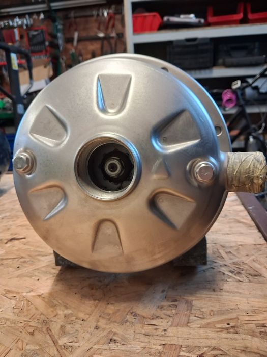 Pompa odśrodkowa nierdzewna – monoblok 3×400 V