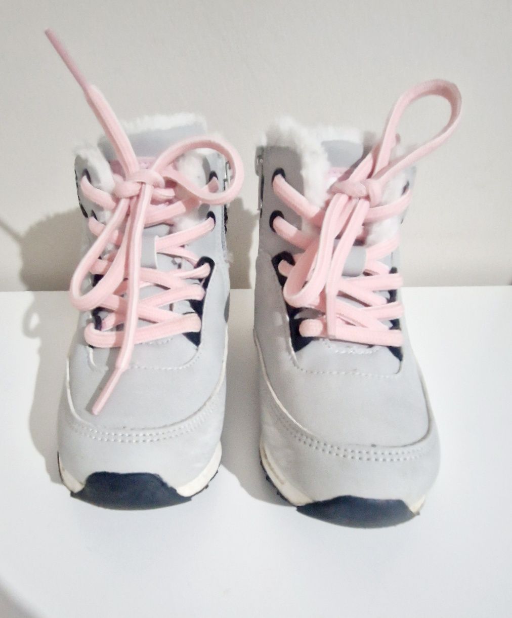 Buty jesienne zimowe ocieplane 24 25 Reserved