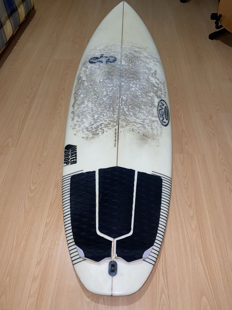 Prancha de Surf OHP EPOXY modelo Water Drop 5’6 25,8 litros