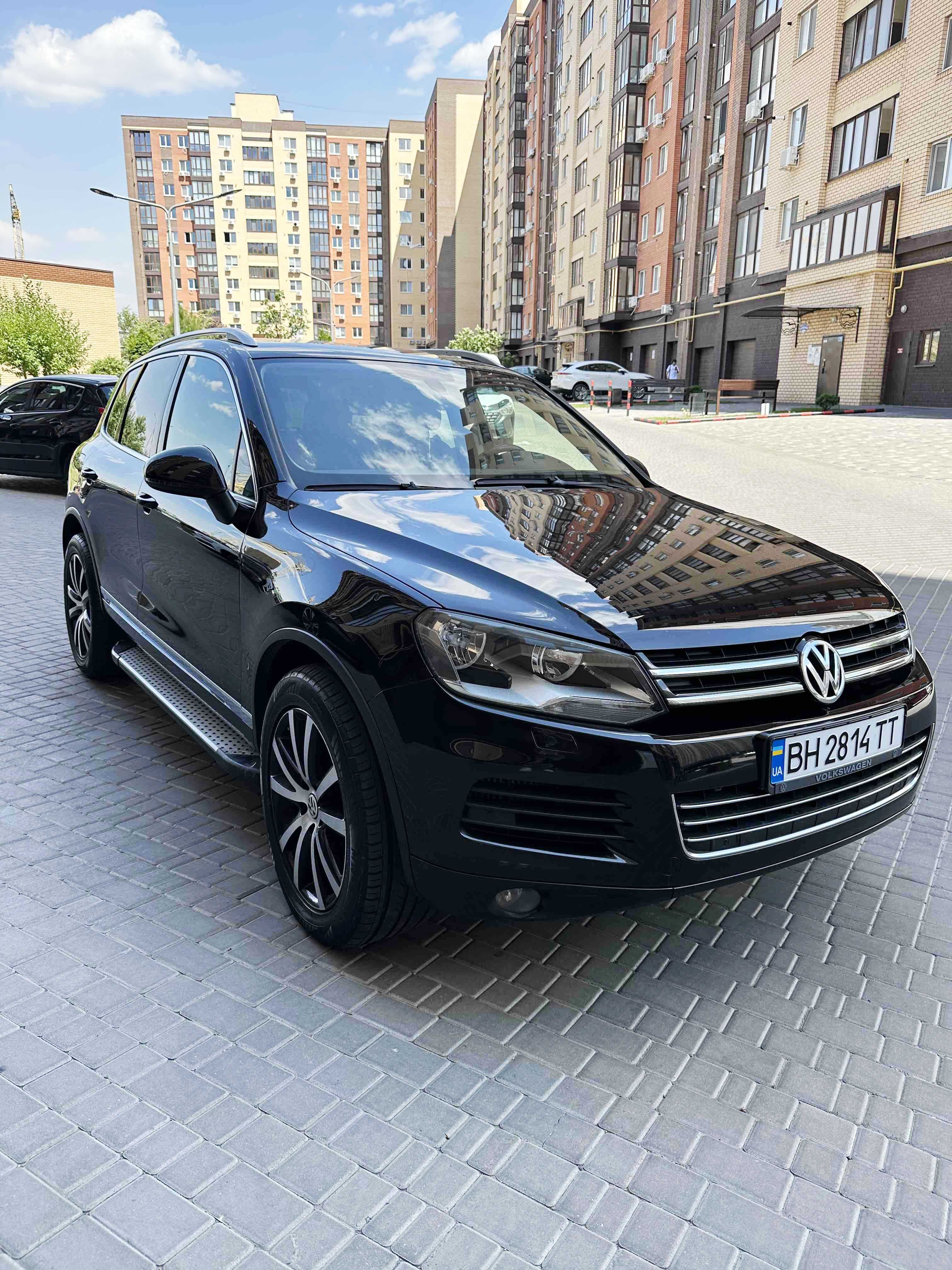 Официальный VW Touareg 4WD 3.0 TDI 2012 год