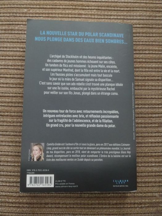 L'Ombre de la baleine. Portes incluídos.