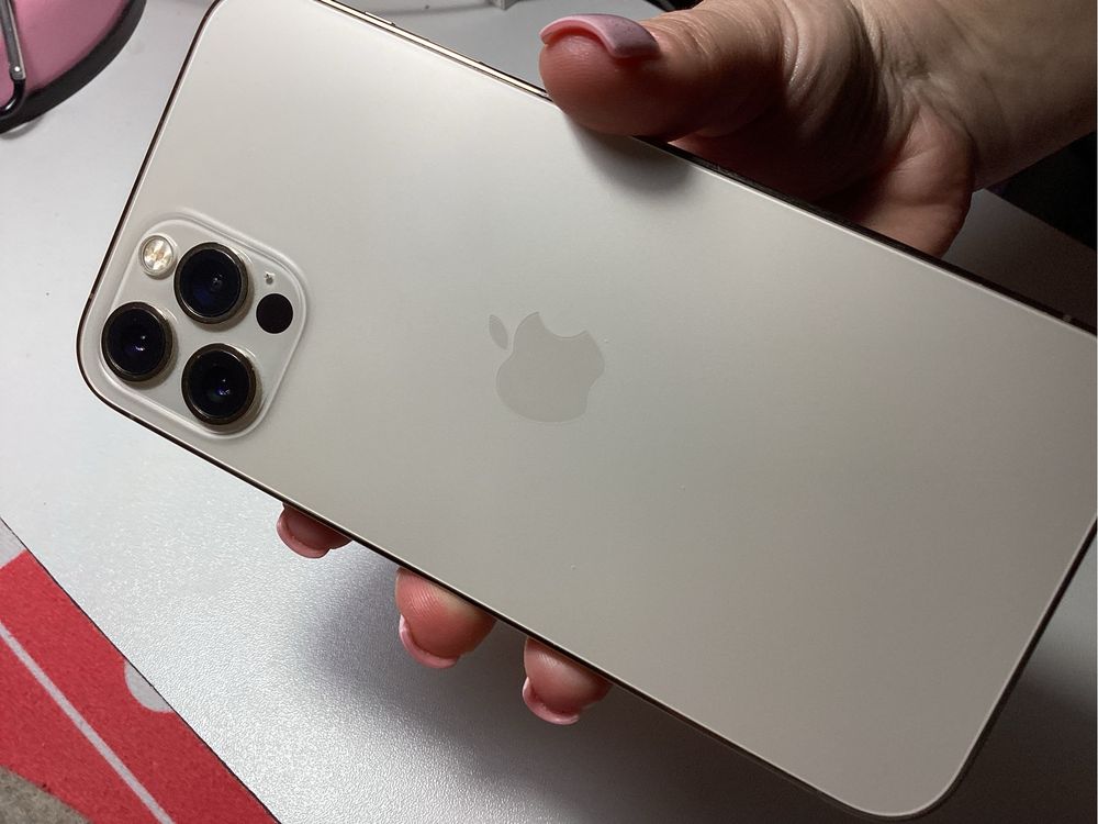 Продам айфон iphone 12 pro  256