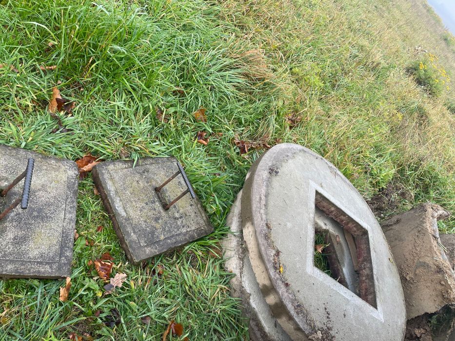 Kręgi z demontażu i pokrywy