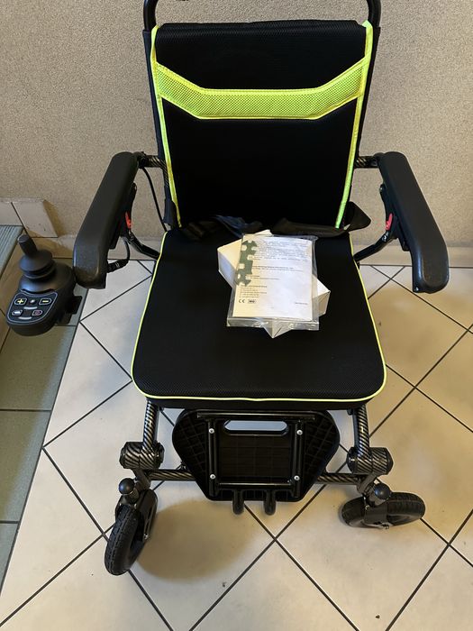 Wozek inwalidzki elektryczny