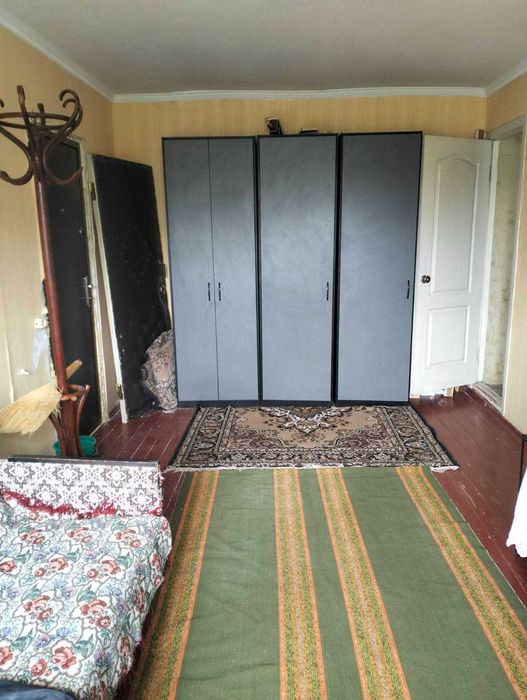 Кімнати у гуртожитку на Польовій з власним сан вузлом