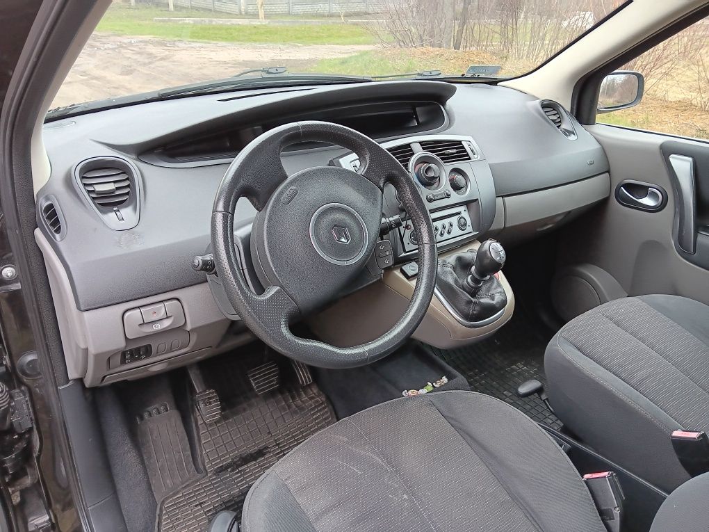 RENAULT SCENIC 2 1.6 газ-бензин