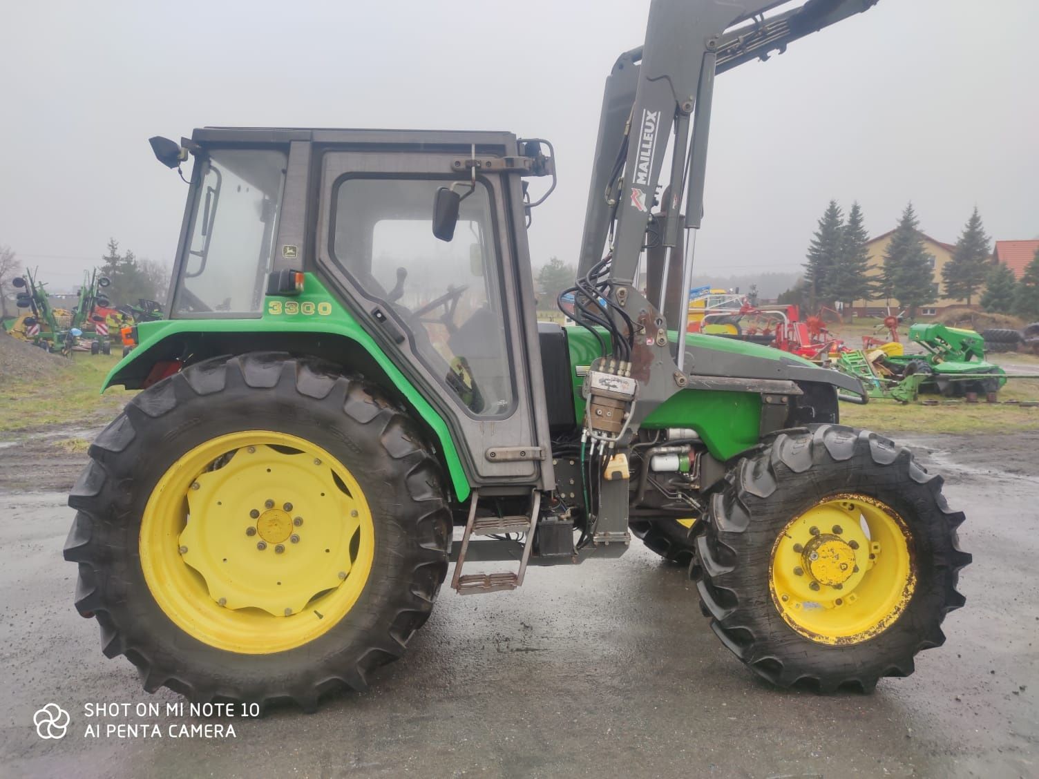 John Deere 3300 98 r. Z Turem Maillux Mx 80/ Ceres 95