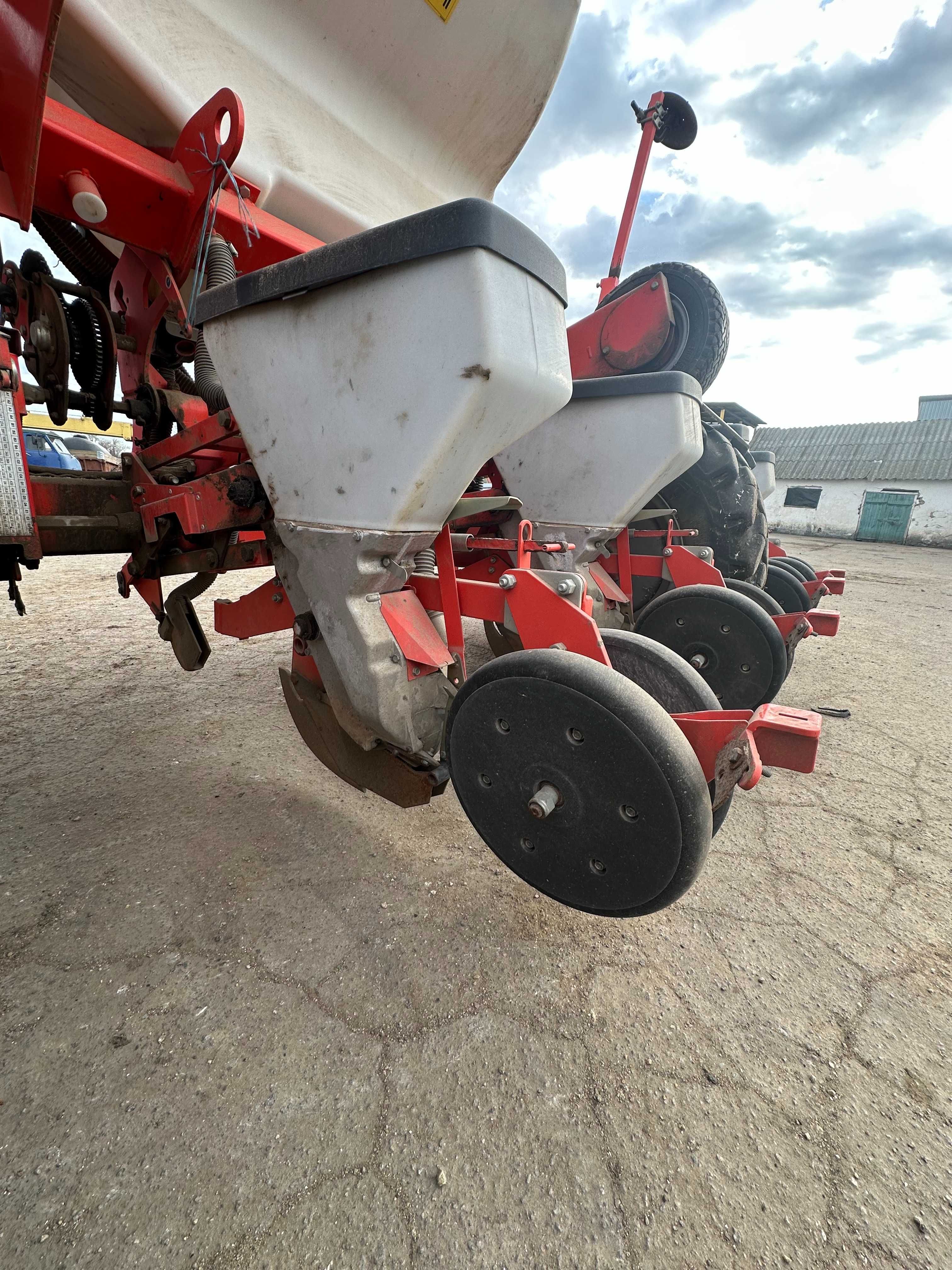 Просапна сівалка Kuhn Planter 3TM