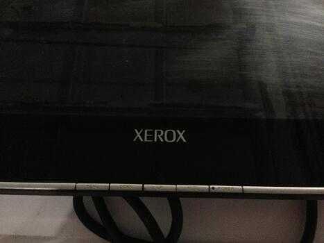 Монитор 19" XEROX 900P без подставки