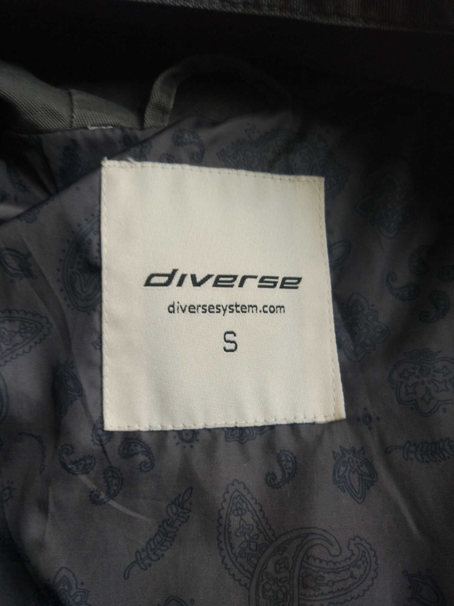 Przejściowa parka  Diverse   rozmiar  S