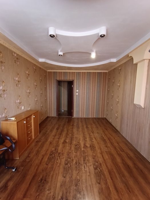 Здам порожню 1к  на Вечірньому  (Балакіна, Глазового)